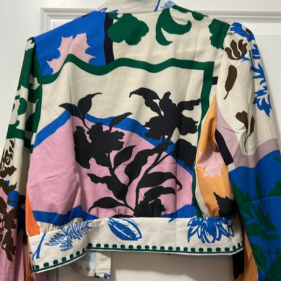 SHEIN Crop Blouse - Picture 3 of 4